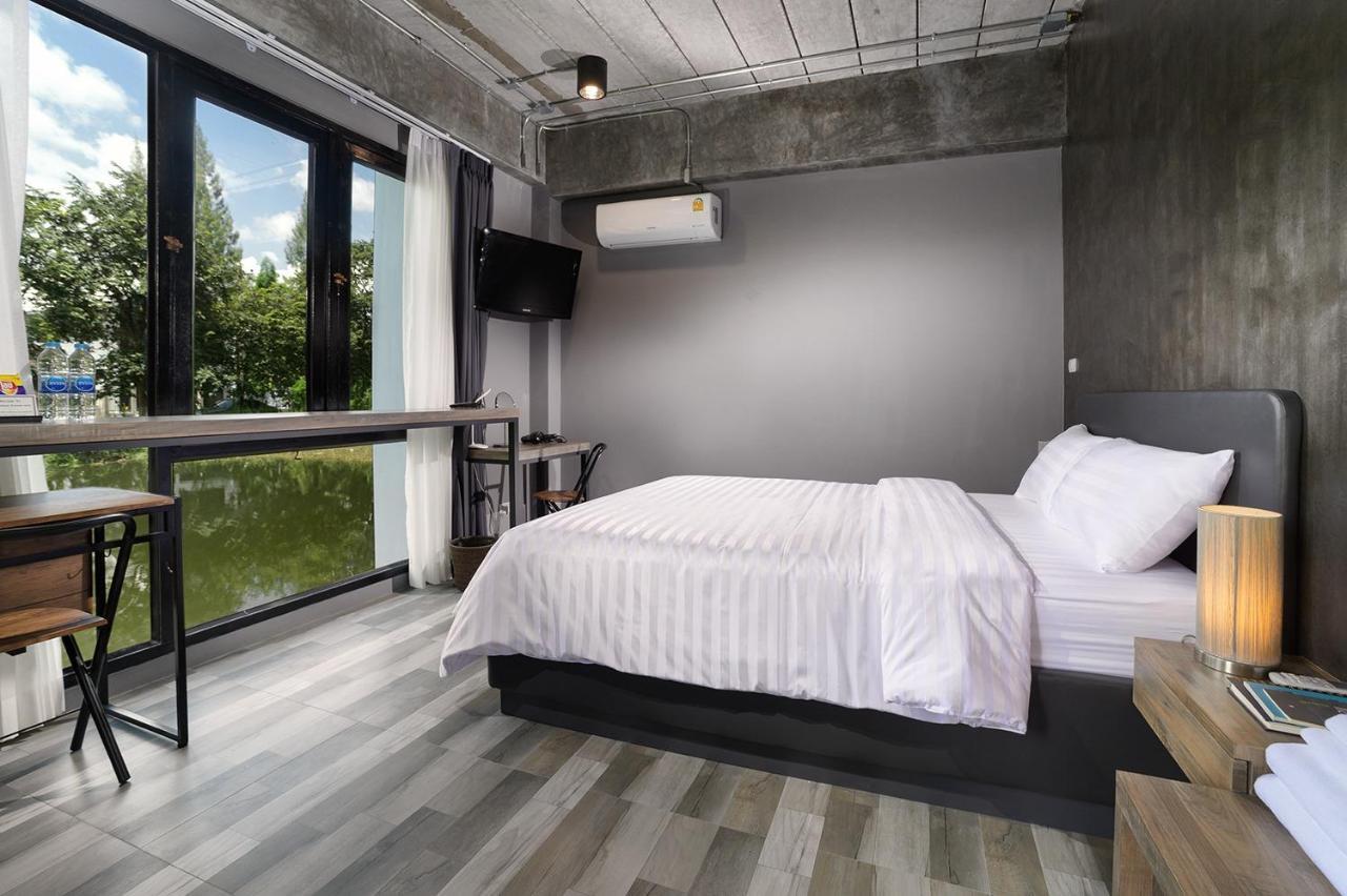 The Nichehome Waterside Living Чиангмай Экстерьер фото